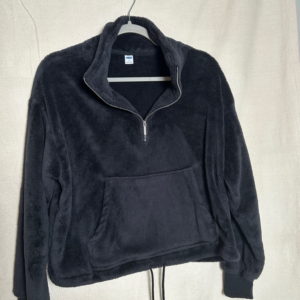 Old navy sweatshirt